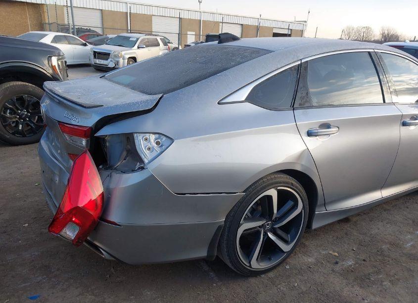 Photo 6 of 2022 Honda Accord SPORT (VIN 1HGCV1F36NA022870)