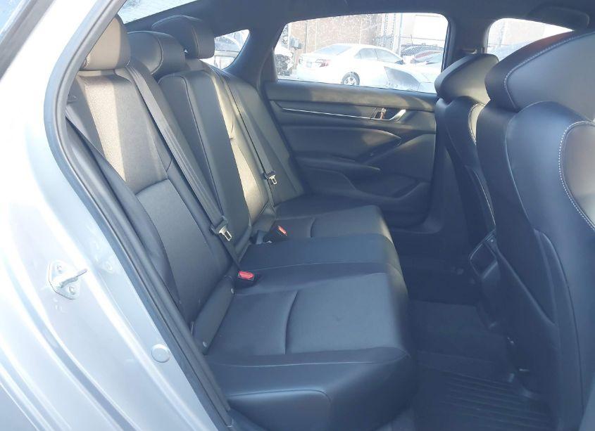 Photo 8 of 2022 Honda Accord SPORT (VIN 1HGCV1F36NA022870)
