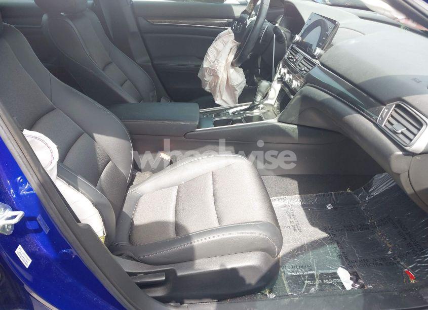 Photo 5 of 2022 Honda Accord SPORT (VIN 1HGCV1F36NA038888)