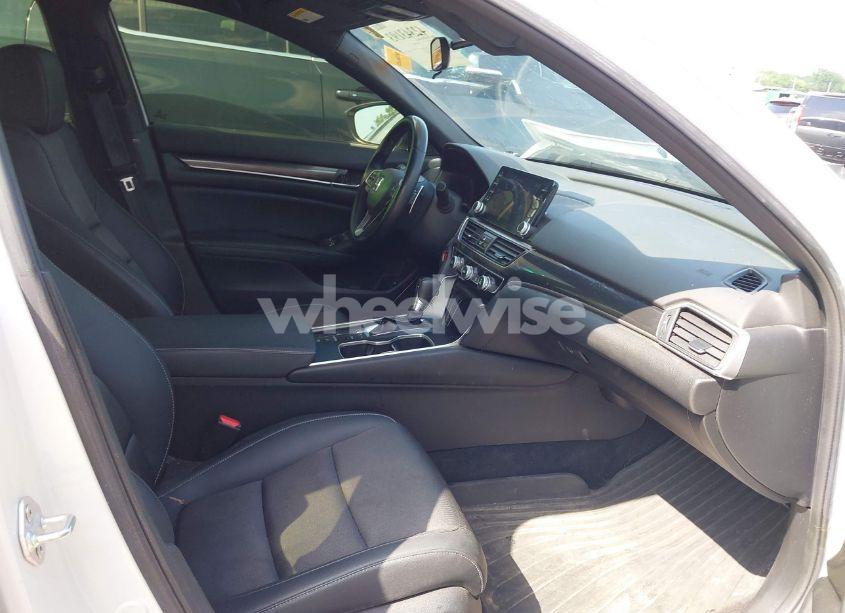 Photo 5 of 2022 Honda Accord SPORT (VIN 1HGCV1F36NA049809)