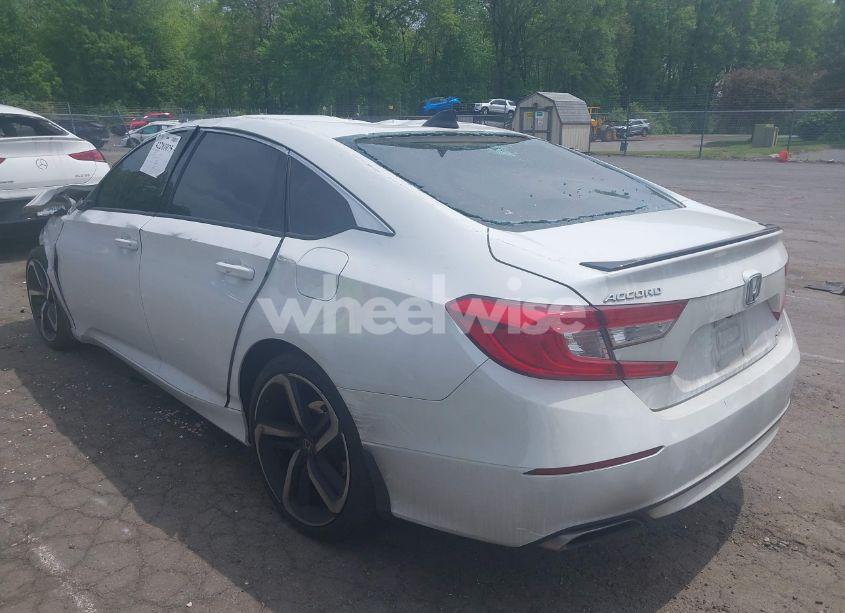 Photo 3 of 2022 Honda Accord SPORT (VIN 1HGCV1F36NA078324)