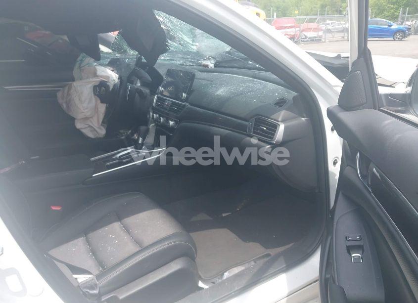 Photo 5 of 2022 Honda Accord SPORT (VIN 1HGCV1F36NA078324)