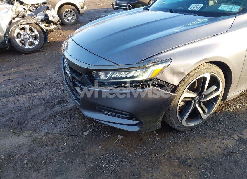 Photo 6 of 2018 Honda Accord SPORT (VIN 1HGCV1F37JA005098)