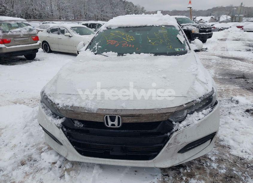 Photo 11 of 2018 Honda Accord SPORT (VIN 1HGCV1F37JA042989)