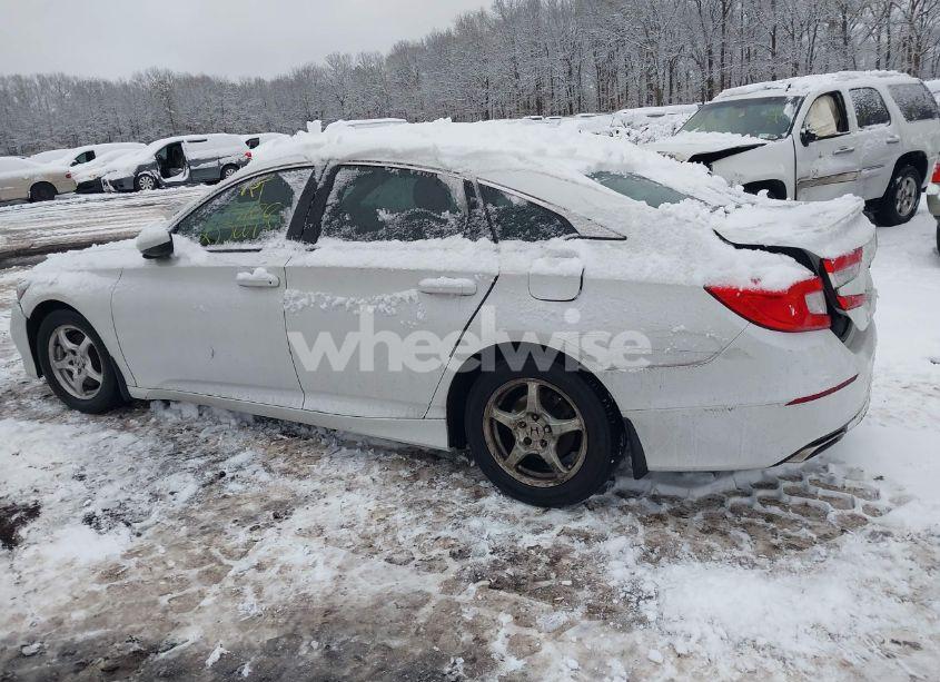 Photo 13 of 2018 Honda Accord SPORT (VIN 1HGCV1F37JA042989)