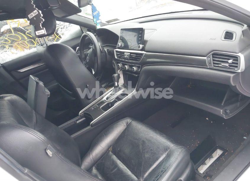 Photo 5 of 2018 Honda Accord SPORT (VIN 1HGCV1F37JA042989)