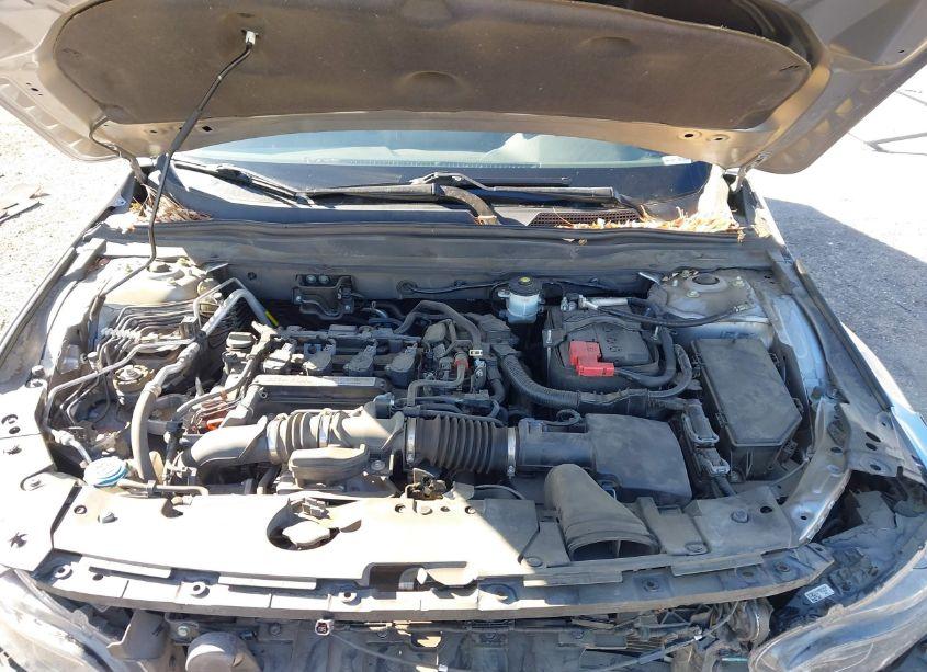 Photo 10 of 2018 Honda Accord SPORT (VIN 1HGCV1F37JA109171)