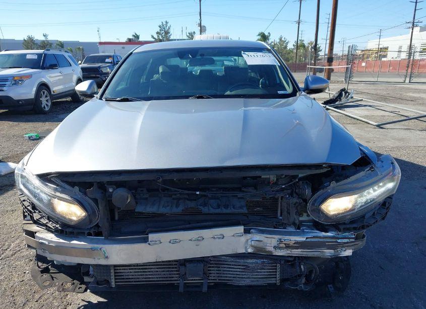 Photo 6 of 2018 Honda Accord SPORT (VIN 1HGCV1F37JA109171)