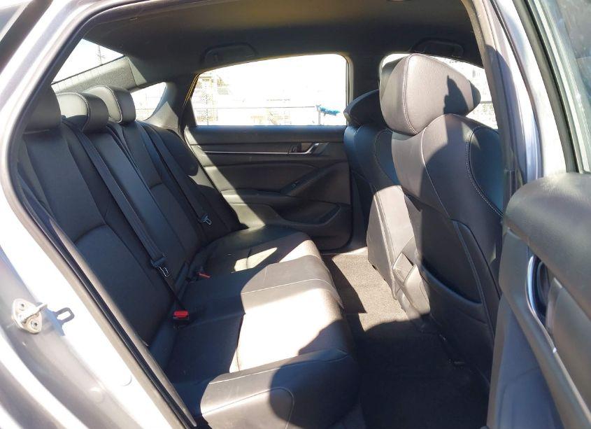 Photo 8 of 2018 Honda Accord SPORT (VIN 1HGCV1F37JA109171)