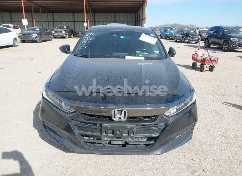 Photo 12 of 2018 Honda Accord SPORT (VIN 1HGCV1F37JA130330)