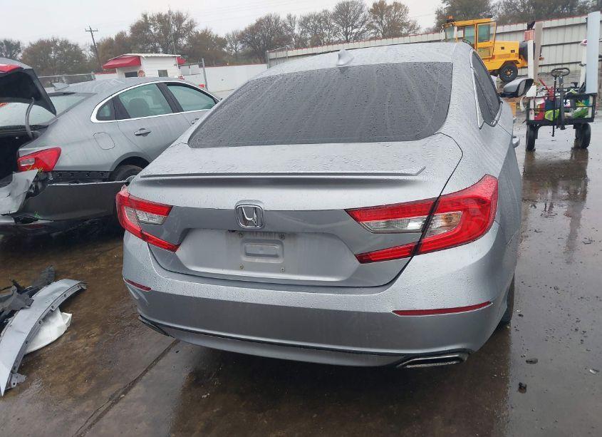 Photo 17 of 2018 Honda Accord SPORT (VIN 1HGCV1F37JA137083)