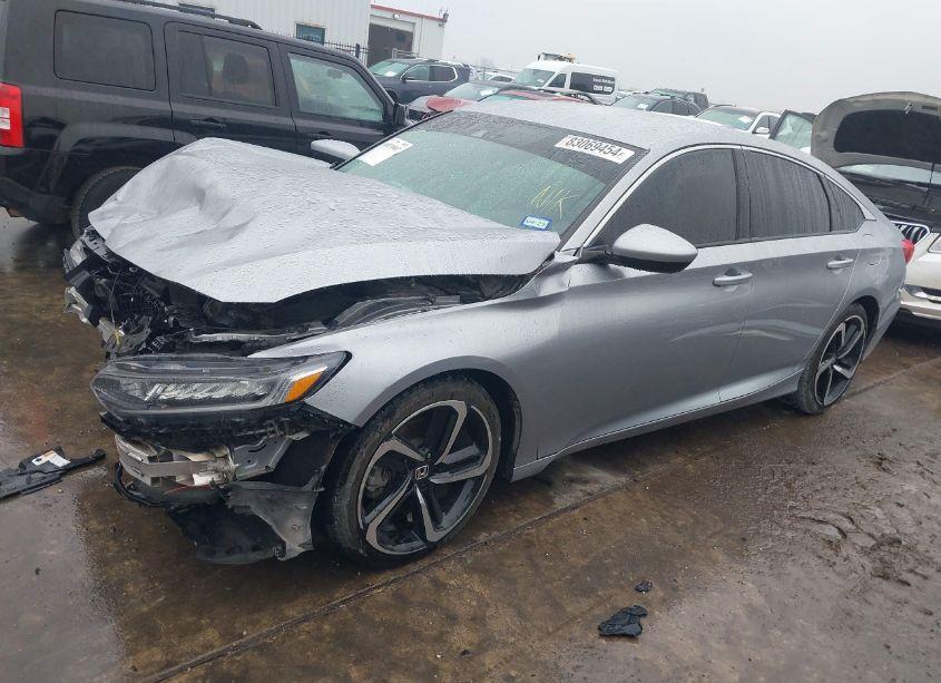 Photo 2 of 2018 Honda Accord SPORT (VIN 1HGCV1F37JA137083)