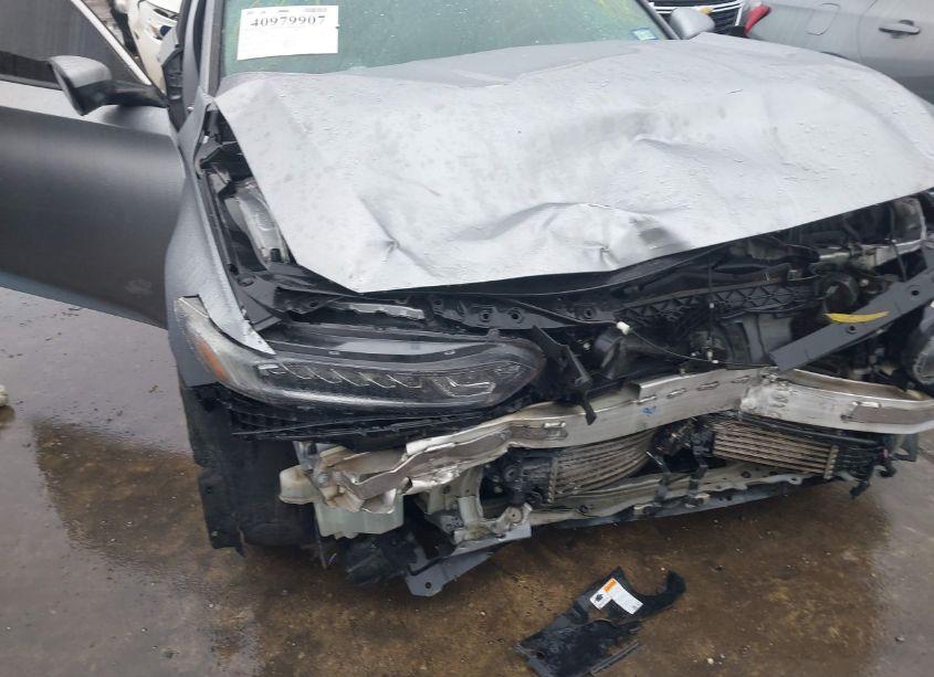 Photo 6 of 2018 Honda Accord SPORT (VIN 1HGCV1F37JA137083)