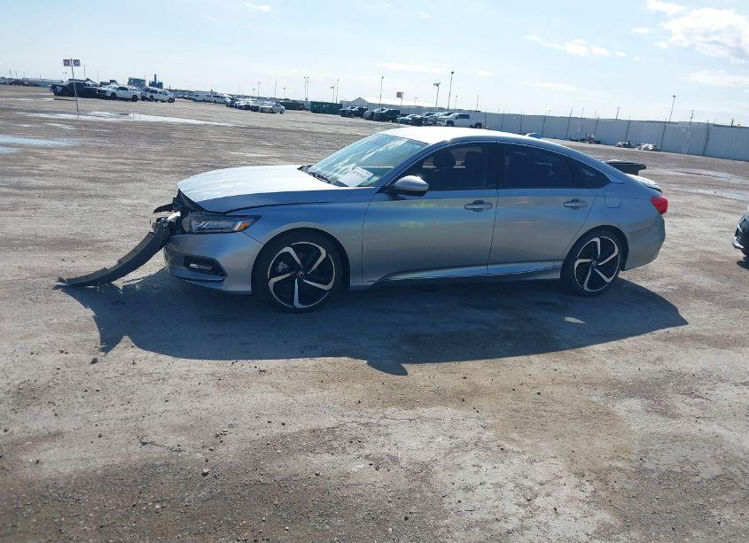 Photo 14 of 2018 Honda Accord SPORT (VIN 1HGCV1F37JA150691)