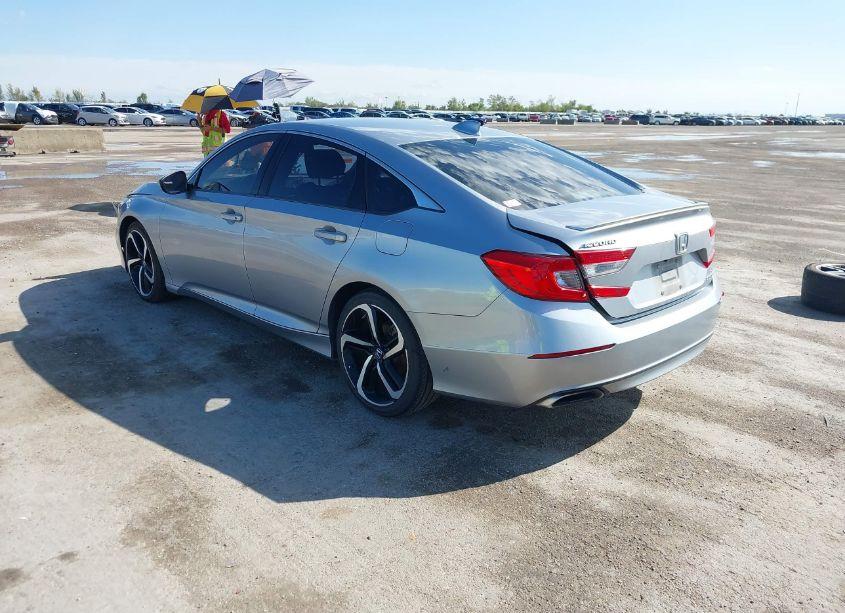 Photo 3 of 2018 Honda Accord SPORT (VIN 1HGCV1F37JA150691)