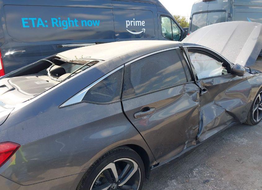 Photo 6 of 2018 Honda Accord SPORT (VIN 1HGCV1F37JA163201)