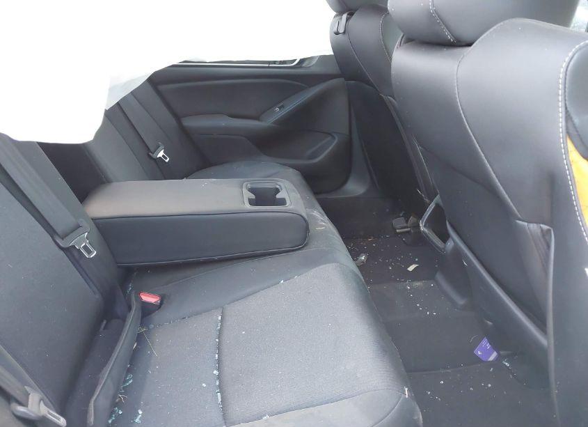 Photo 8 of 2018 Honda Accord SPORT (VIN 1HGCV1F37JA163201)