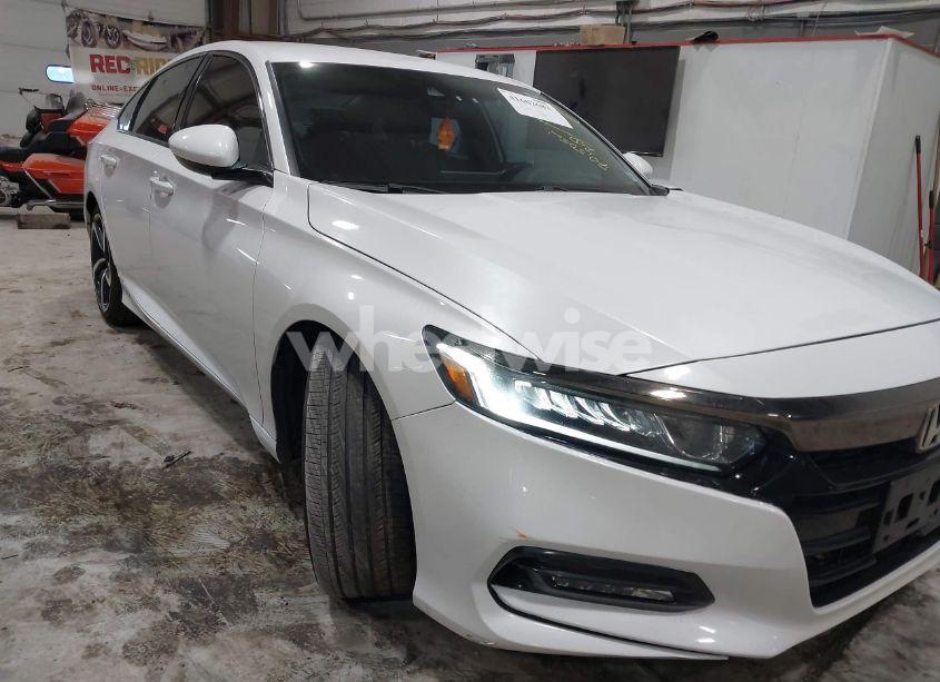 Photo 17 of 2018 Honda Accord SPORT (VIN 1HGCV1F37JA170732)