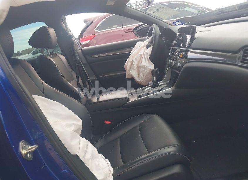 Photo 5 of 2018 Honda Accord SPORT (VIN 1HGCV1F37JA179169)