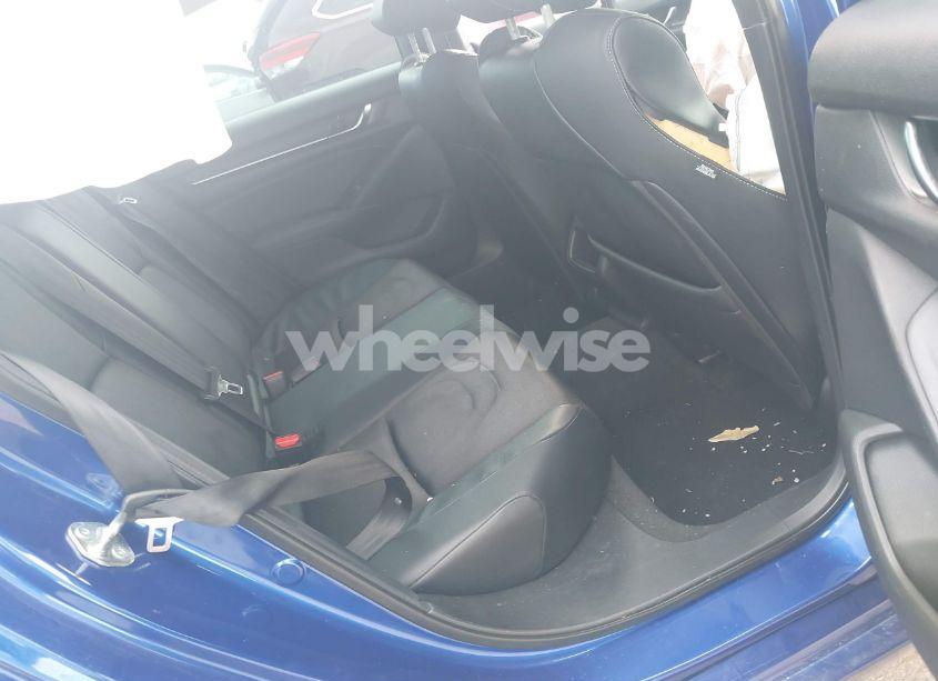 Photo 8 of 2018 Honda Accord SPORT (VIN 1HGCV1F37JA179169)