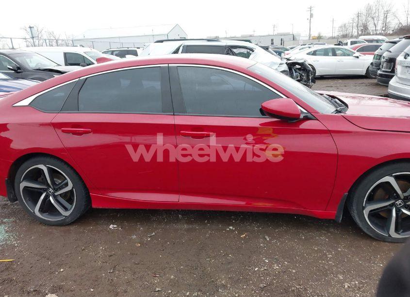 Photo 13 of 2018 Honda Accord SPORT (VIN 1HGCV1F37JA186994)