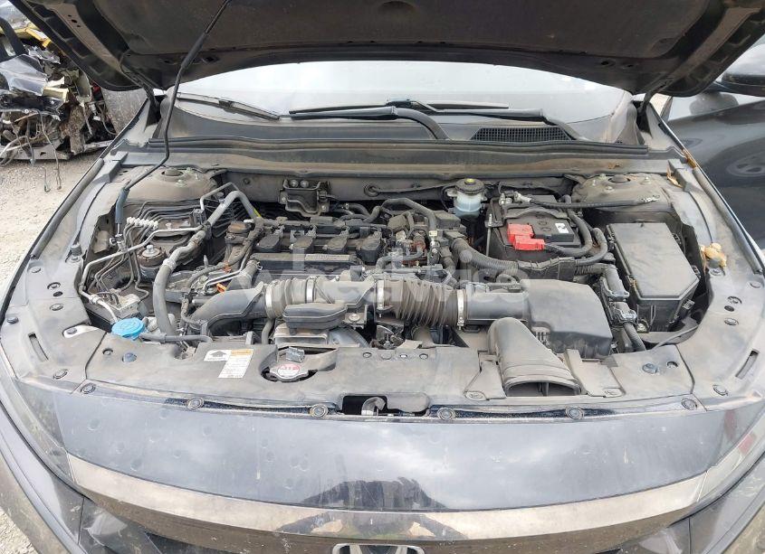 Photo 10 of 2018 Honda Accord SPORT (VIN 1HGCV1F37JA221971)