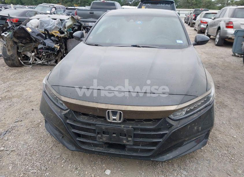 Photo 12 of 2018 Honda Accord SPORT (VIN 1HGCV1F37JA221971)