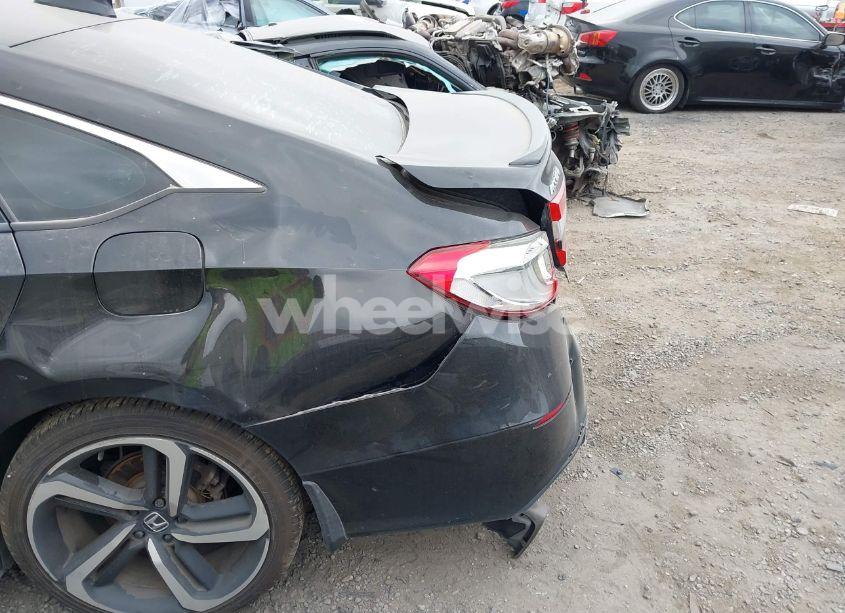 Photo 6 of 2018 Honda Accord SPORT (VIN 1HGCV1F37JA221971)