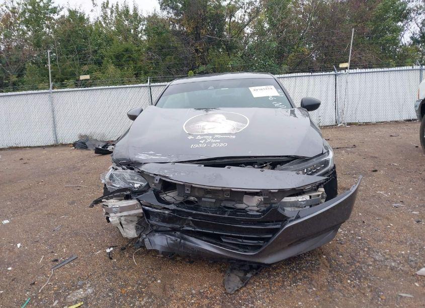 Photo 12 of 2018 Honda Accord SPORT (VIN 1HGCV1F37JA228855)