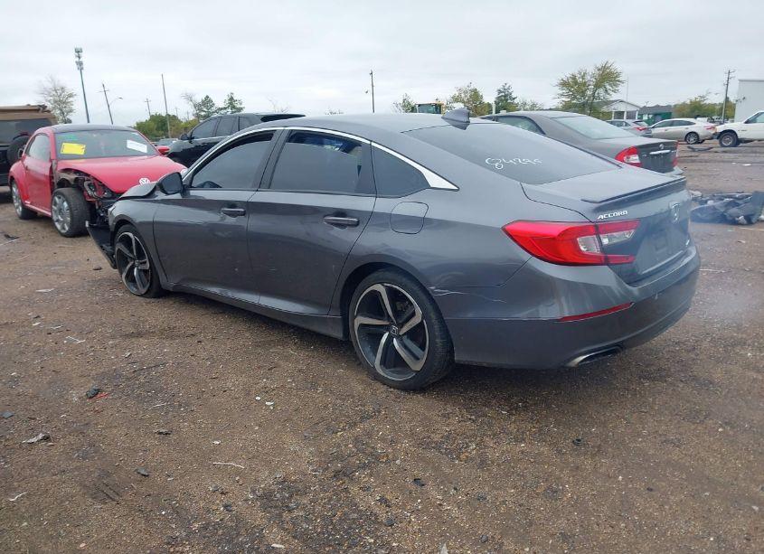 Photo 3 of 2018 Honda Accord SPORT (VIN 1HGCV1F37JA228855)