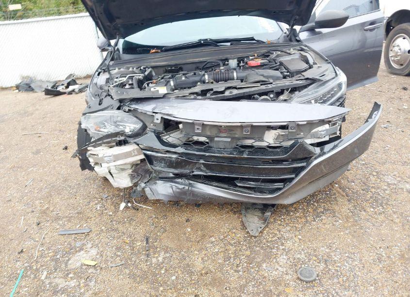 Photo 6 of 2018 Honda Accord SPORT (VIN 1HGCV1F37JA228855)