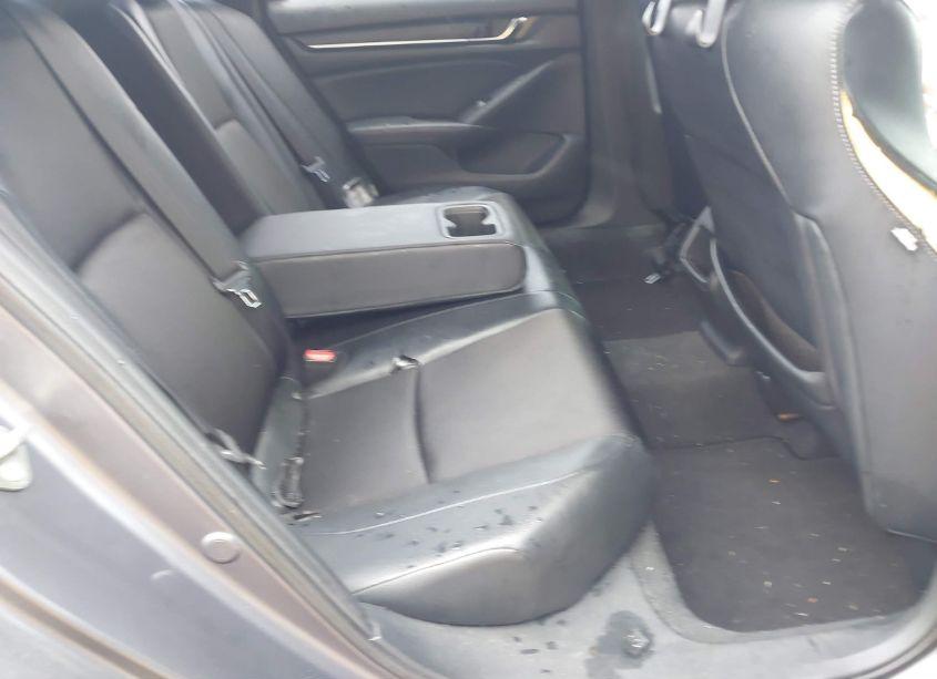 Photo 8 of 2018 Honda Accord SPORT (VIN 1HGCV1F37JA228855)