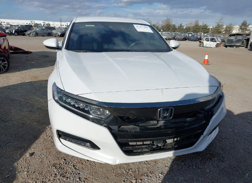Photo 12 of 2018 Honda Accord SPORT (VIN 1HGCV1F37JA249897)