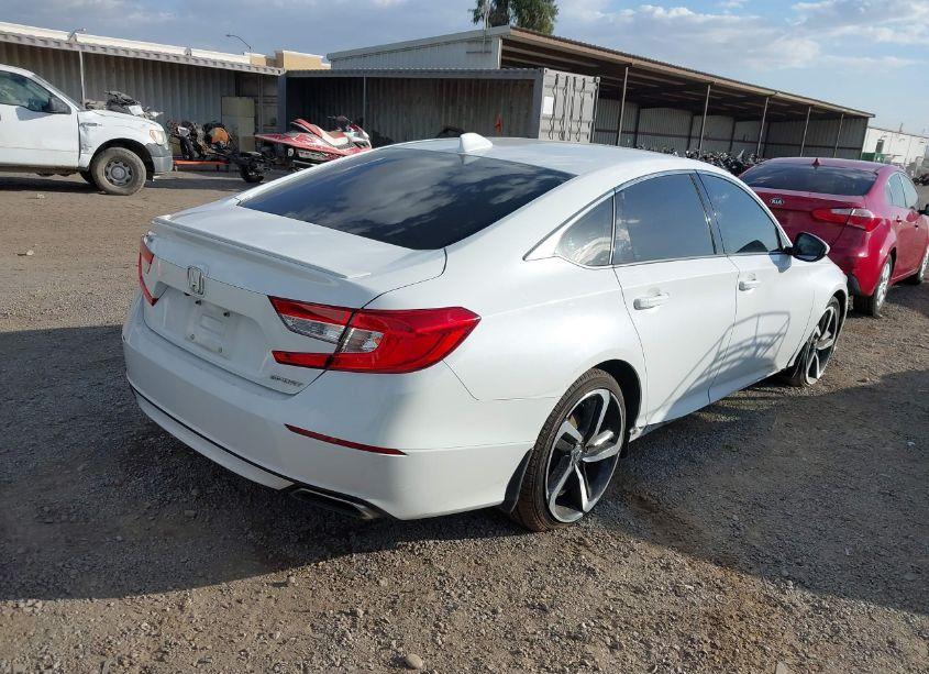 Photo 4 of 2018 Honda Accord SPORT (VIN 1HGCV1F37JA249897)