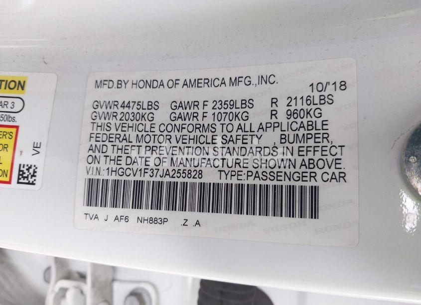 Photo 9 of 2018 Honda Accord SPORT (VIN 1HGCV1F37JA255828)