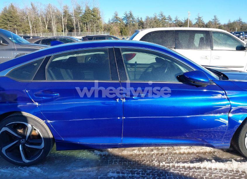 Photo 13 of 2018 Honda Accord SPORT (VIN 1HGCV1F37JA264822)