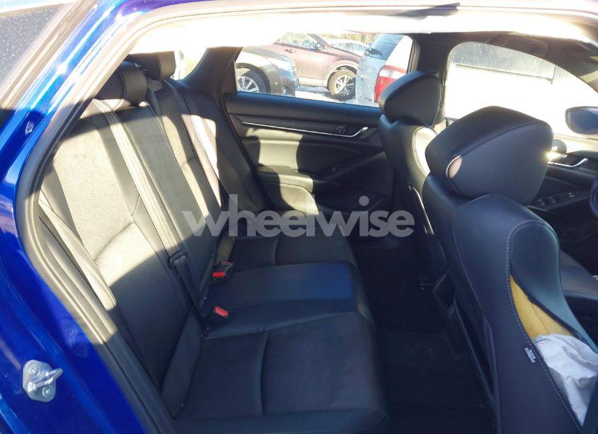 Photo 8 of 2018 Honda Accord SPORT (VIN 1HGCV1F37JA264822)