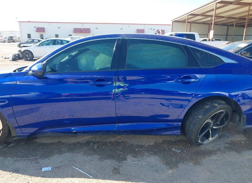 Photo 15 of 2019 Honda Accord SPORT (VIN 1HGCV1F37KA045716)