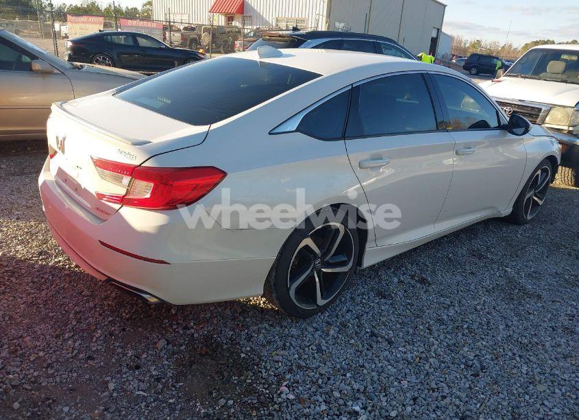 Photo 4 of 2019 Honda Accord SPORT (VIN 1HGCV1F37KA047613)