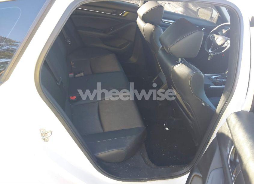 Photo 8 of 2019 Honda Accord SPORT (VIN 1HGCV1F37KA047613)