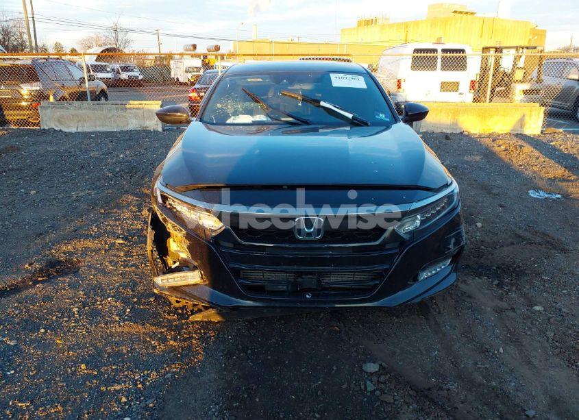 Photo 12 of 2019 Honda Accord SPORT (VIN 1HGCV1F37KA057803)