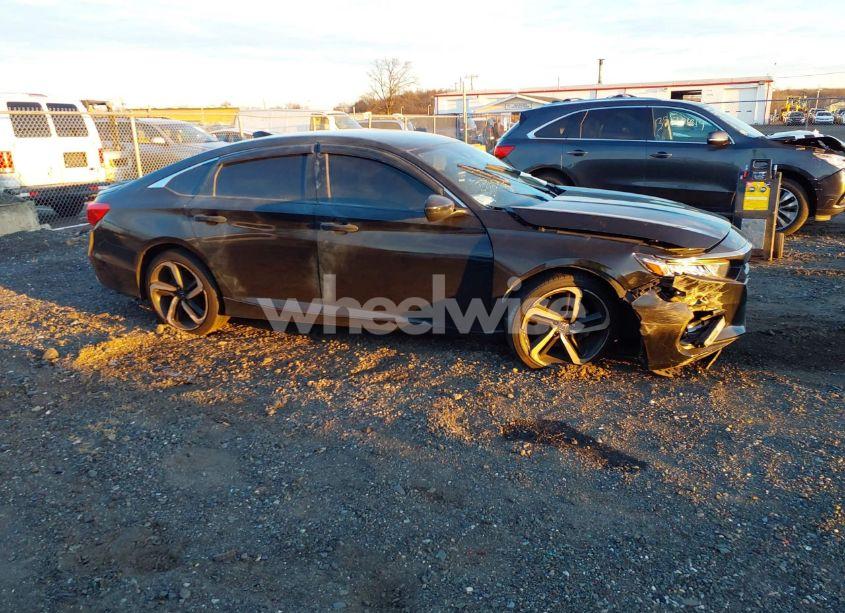 Photo 13 of 2019 Honda Accord SPORT (VIN 1HGCV1F37KA057803)