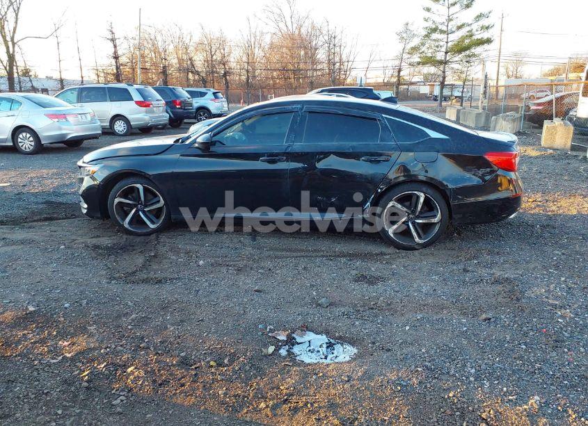 Photo 14 of 2019 Honda Accord SPORT (VIN 1HGCV1F37KA057803)