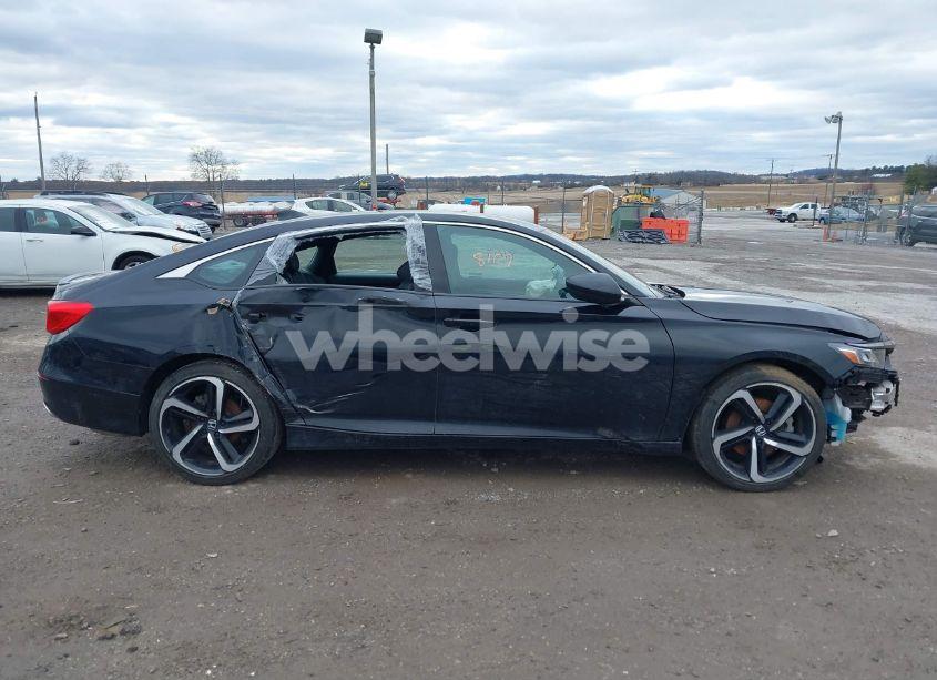 Photo 13 of 2019 Honda Accord SPORT (VIN 1HGCV1F37KA090686)