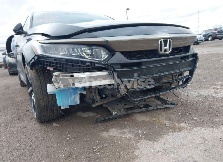 Photo 6 of 2019 Honda Accord SPORT (VIN 1HGCV1F37KA090686)