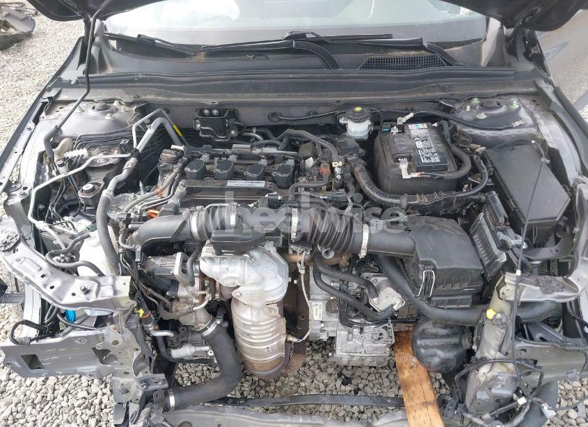 Photo 10 of 2019 Honda Accord SPORT (VIN 1HGCV1F37KA142107)