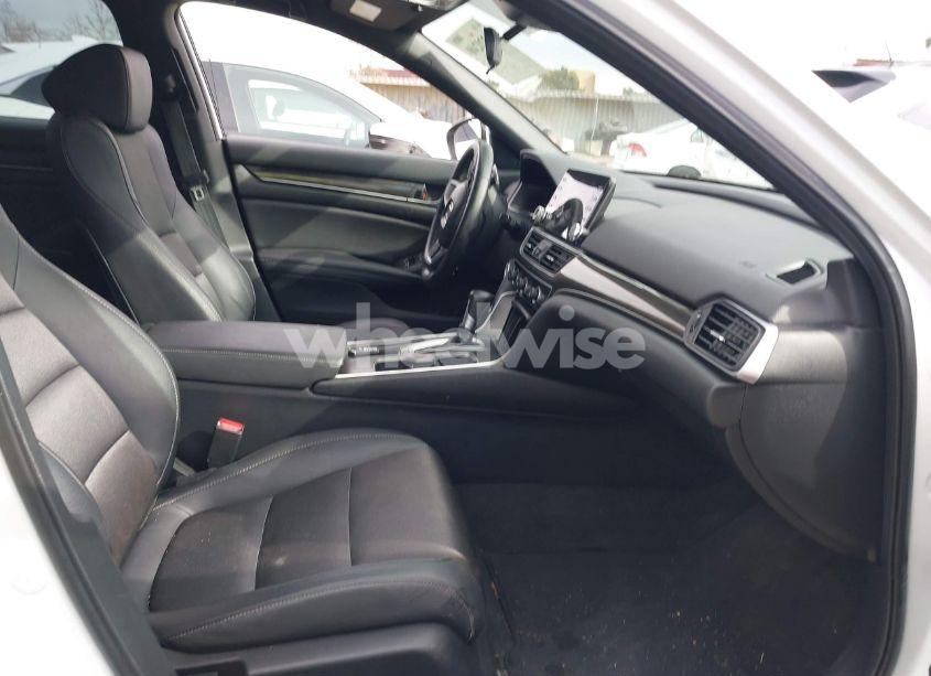 Photo 5 of 2020 Honda Accord SPORT (VIN 1HGCV1F37LA003628)