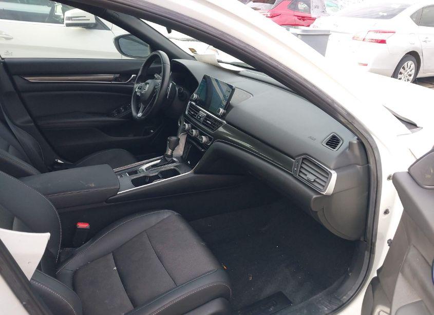 Photo 5 of 2020 Honda Accord SPORT (VIN 1HGCV1F37LA034703)