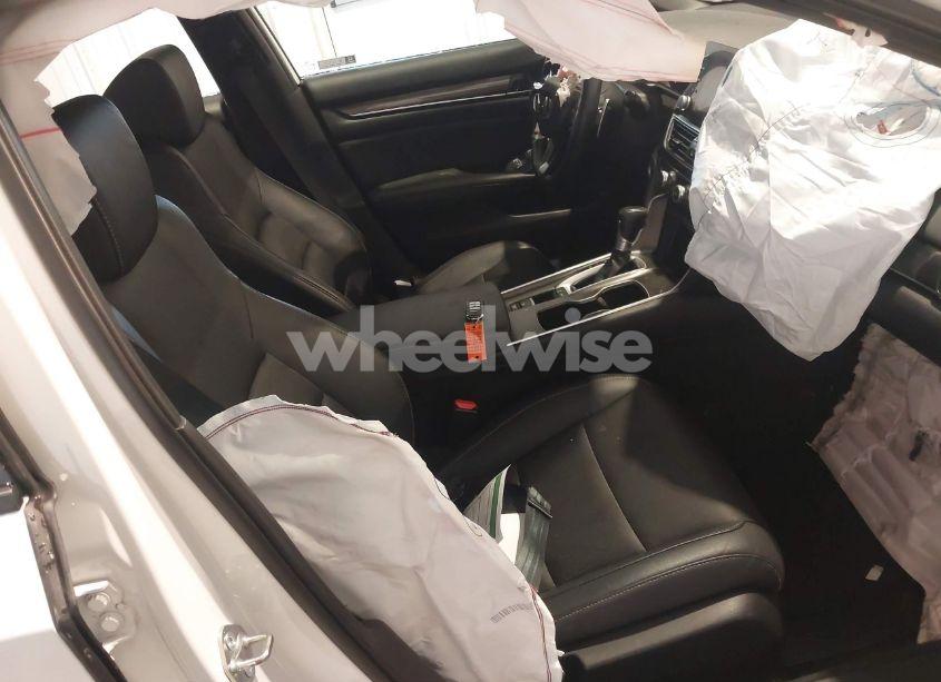 Photo 5 of 2020 Honda Accord SPORT (VIN 1HGCV1F37LA056765)