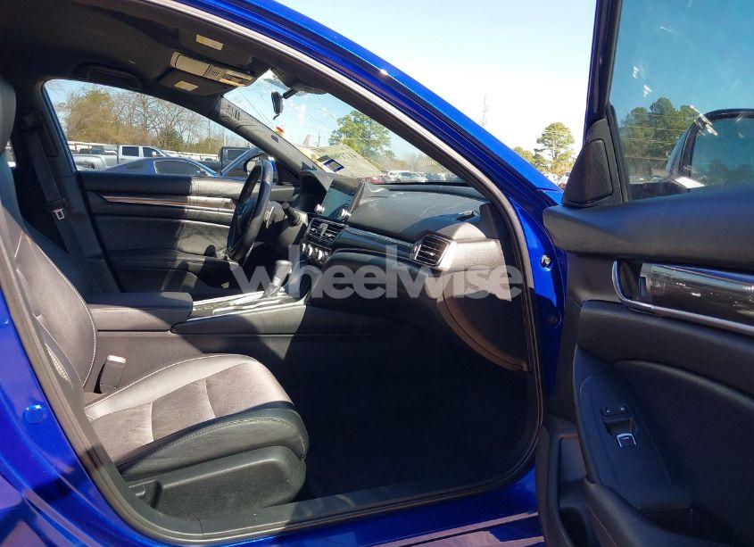 Photo 5 of 2020 Honda Accord SPORT (VIN 1HGCV1F37LA123929)